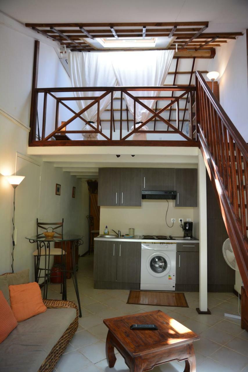 T3 Duplex Meuble Lagon Reunion لا سالين لو باين المظهر الخارجي الصورة